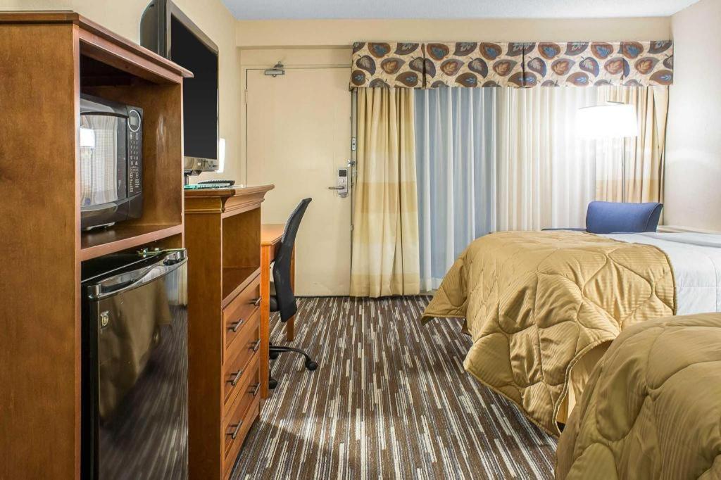 Lifestyle Inn Сідар-Фолс Екстер'єр фото