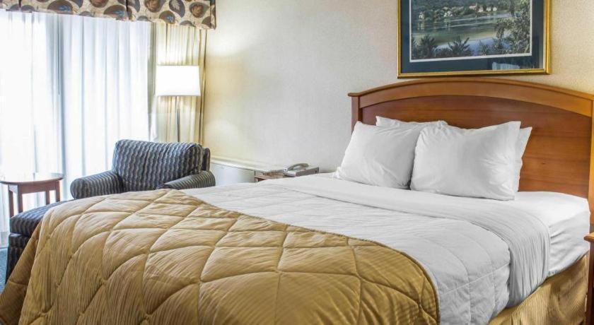 Lifestyle Inn Сідар-Фолс Екстер'єр фото