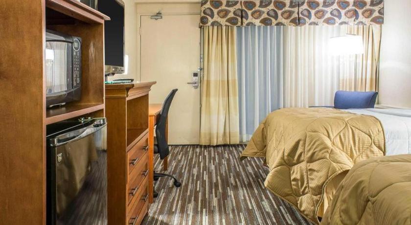 Lifestyle Inn Сідар-Фолс Екстер'єр фото