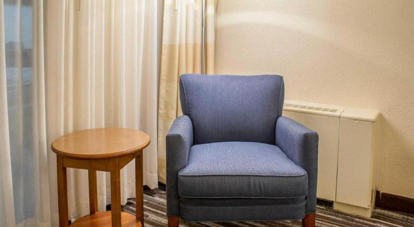 Lifestyle Inn Сідар-Фолс Екстер'єр фото